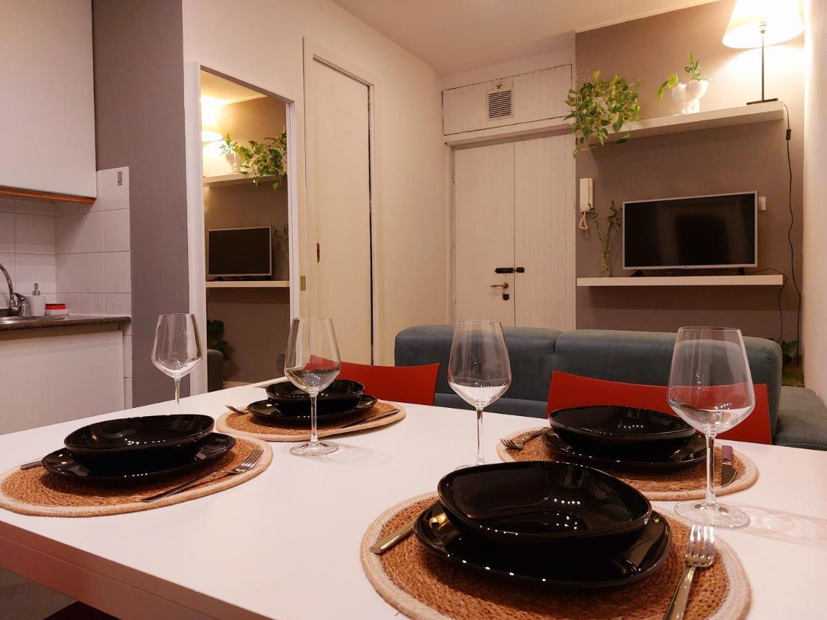 Garibaldi Station - L' Isola Che C'E Apartment - 12 Mins To Rho Fiera Milano 외부 사진